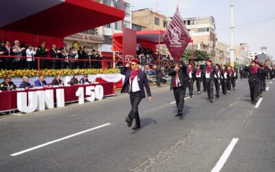 Representación del Vicerrectorado de Investigación participó en apoteósico desfile por los 150 años de la UNI