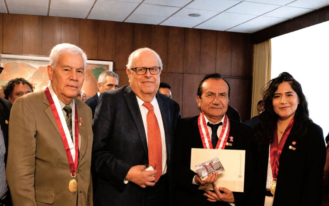 BCRP inmortaliza los 150 años de la UNI con la emisión de 5 mil unidades de moneda de plata conmemorativa